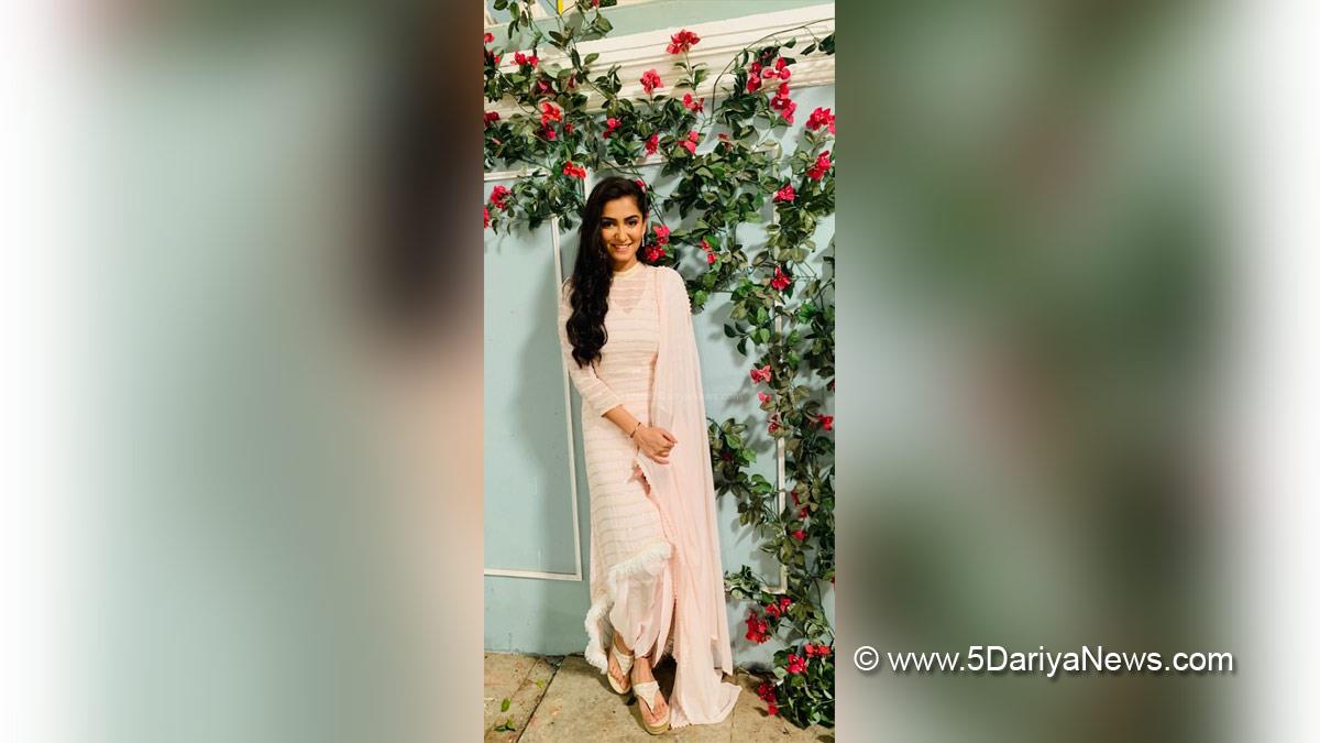Music, Entertainment, Mumbai, Singer, Song, Mumbai News, Srishti Jain, Tera Rahoon