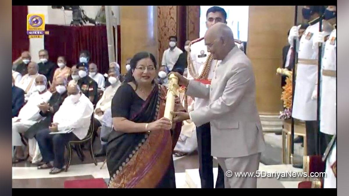 Ram Nath Kovind, President of India, President, Indian President, Rashtrapati, Padma Shri, Najma Akhtar 