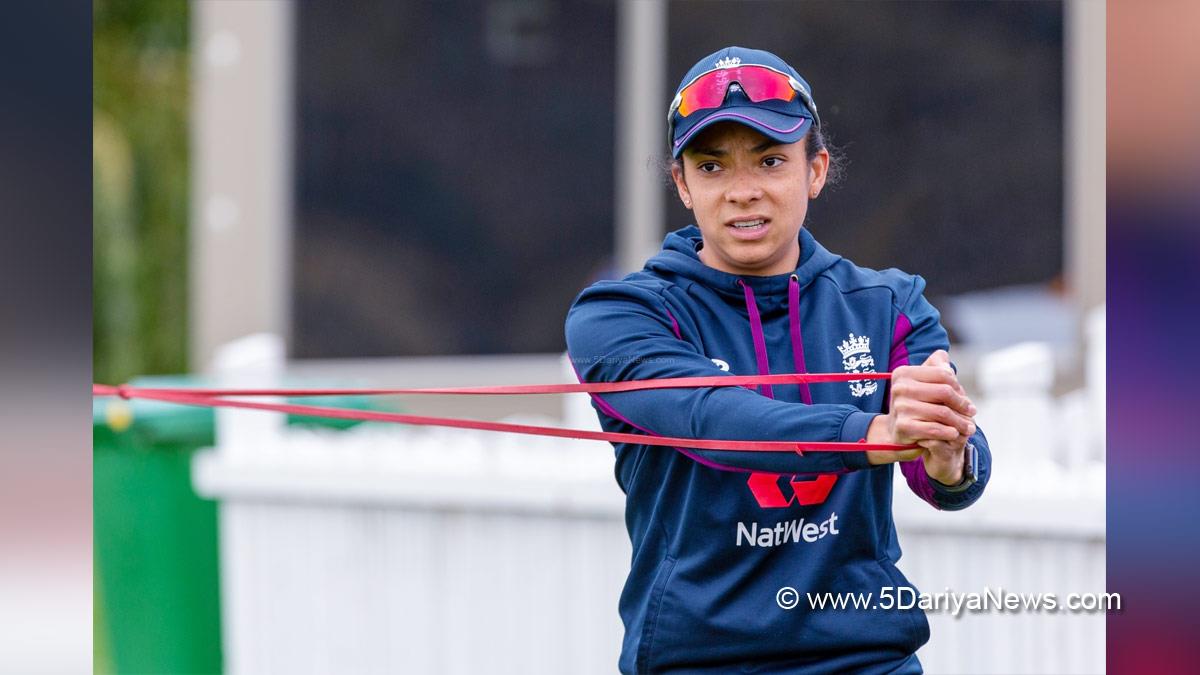 Sports News, Cricket, Cricketer, Player, Bowler, Batsman, Women World Cup, Sophia Dunkley
