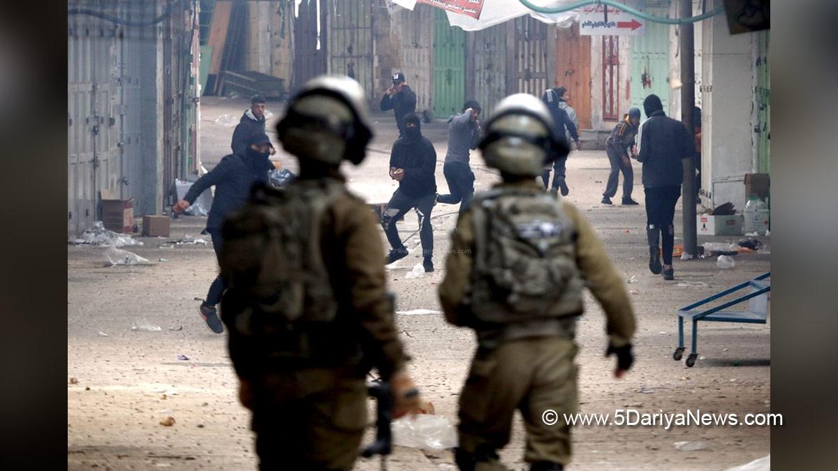 Crime News, Crime News World, Palestinian Protesters Clash, Israeli Soldiers