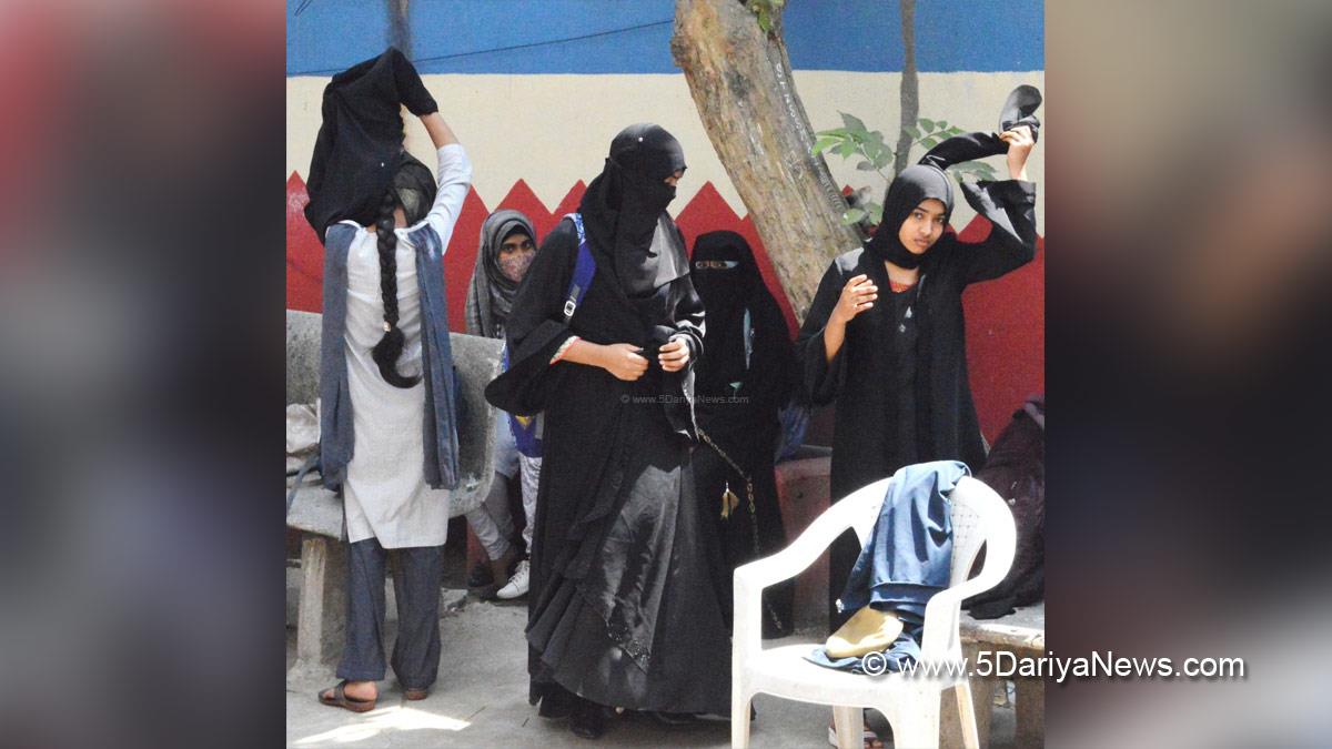 Trending Topics, Hijab Row, Banglore, Hijab Crisis, Karnatka High Court