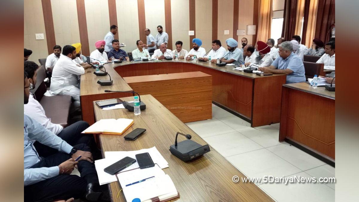 Daljit Singh Grewal, Gurpreet Bassi Gogi, Ludhiana,AAP, Aam Aadmi Party, Aam Aadmi Party Punjab, AAP Punjab, DC Ludhiana, Varinder Kumar Sharma, Deputy Commissioner Ludhiana