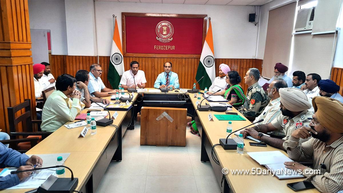 DC Ferozepur, Deputy Commissioner Ferozepur, Ferozepur, Girish Dayalan, Abhishek Jain