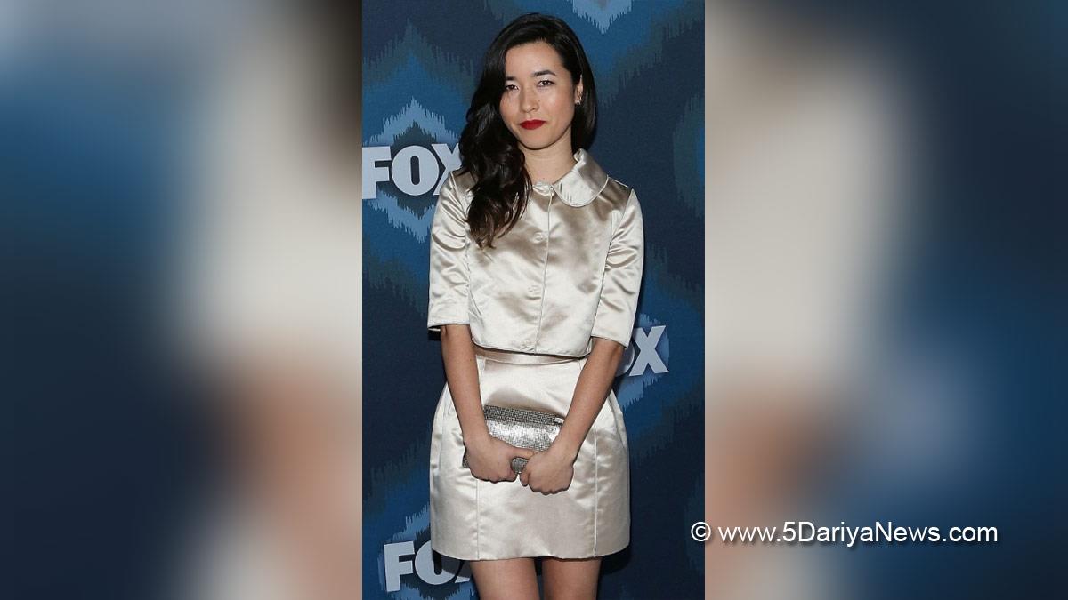 Hollywood, Los Angeles, Actress, Actor, Cinema, Movie, Maya Erskine, Donald Glover, Mr. and Mrs. Smith