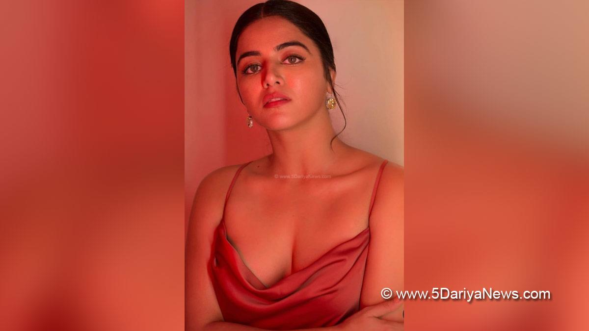 Bollywood, Entertainment, Mumbai, Actor, Actress, Cinema, Hindi Films, Movie, Mumbai News, Heroine, Wamiqa Gabbi, Mai