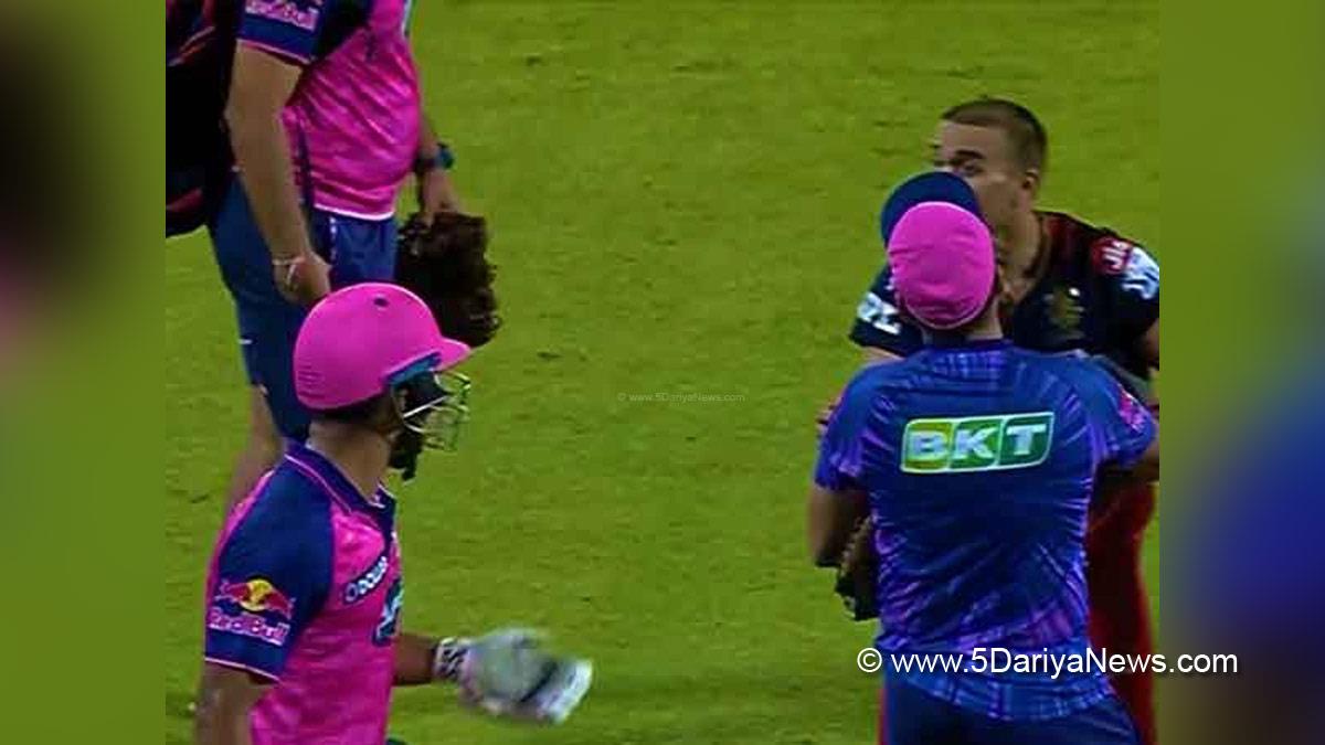 Sports News, Cricket, Cricketer, Player, Bowler, Batsman, Indian Premier League, IPL, IPL 2022, #IPL2022, Riyan Parag, Harshal Patel, Rajasthan Royals, Royal Challengers Bangalore
