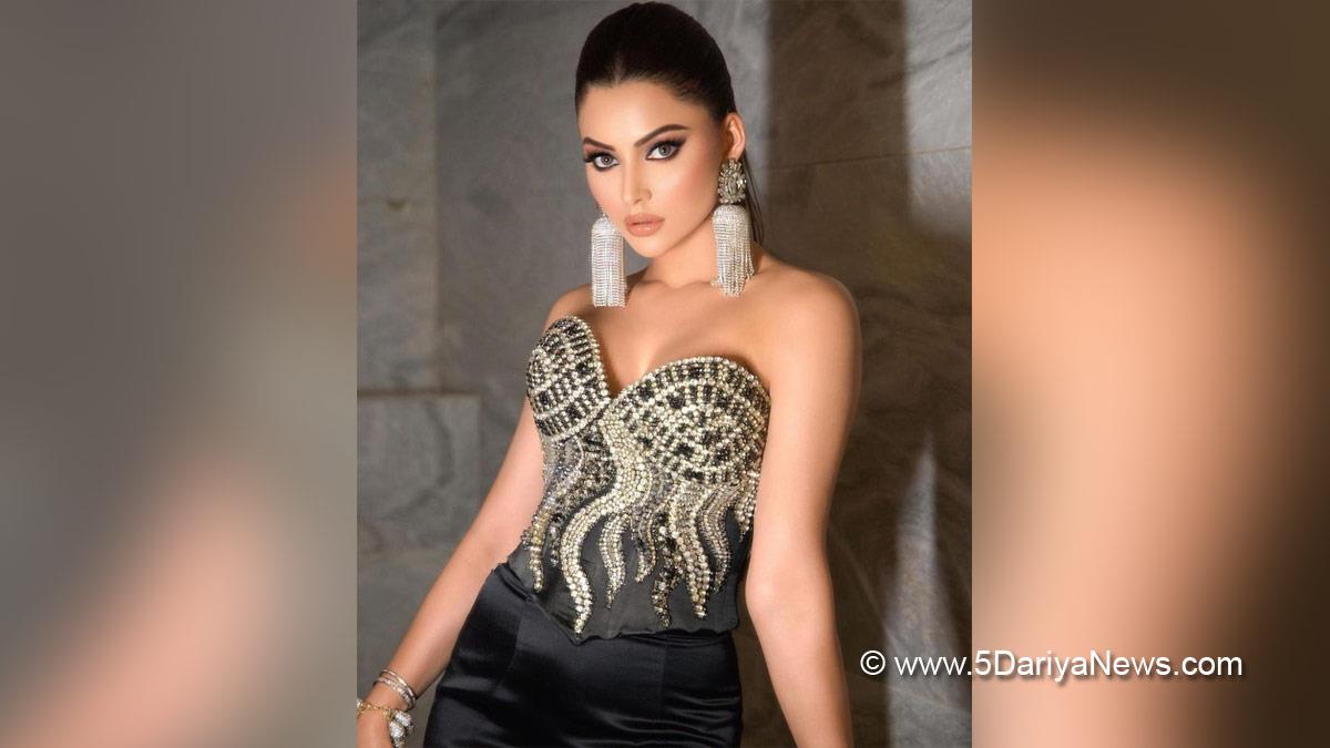 Urvashi Rautela, Bollywood, Entertainment, Mumbai, Actress, Cinema, Hindi Films, Movie, Mumbai News, Heroine, Shah Rukh Khan, Pagalpanti