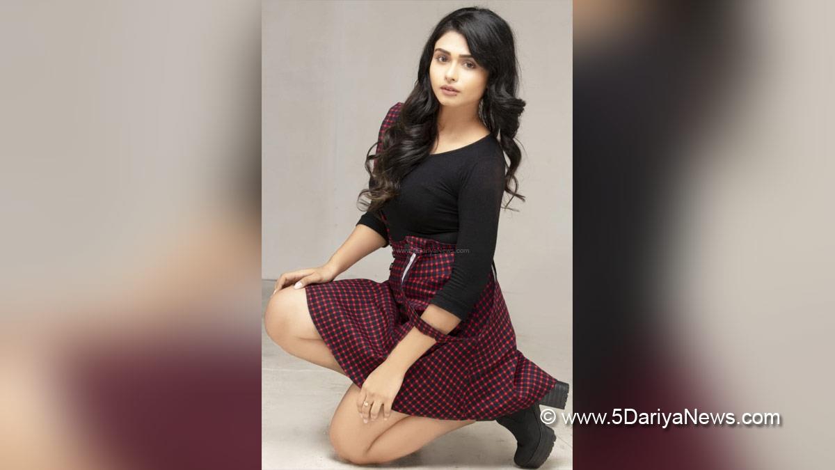 Bollywood, Entertainment, Mumbai, Actor, Actress, Cinema, Hindi Films, Movie, Mumbai News, Heroine, Sunidee Chauhan