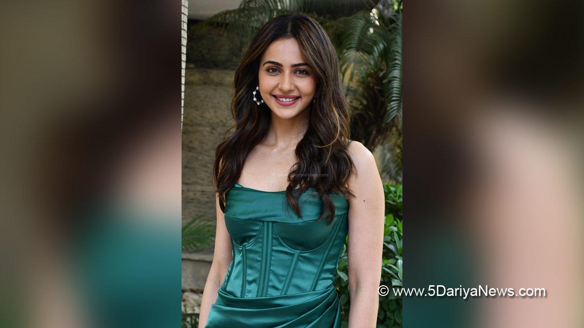 Bollywood, Entertainment, Mumbai, Actor, Actress, Cinema, Hindi Films, Movie, Mumbai News, Heroine, Rakul Preet Singh, Runway 34, Ajay Devgn, Amitabh Bachchan