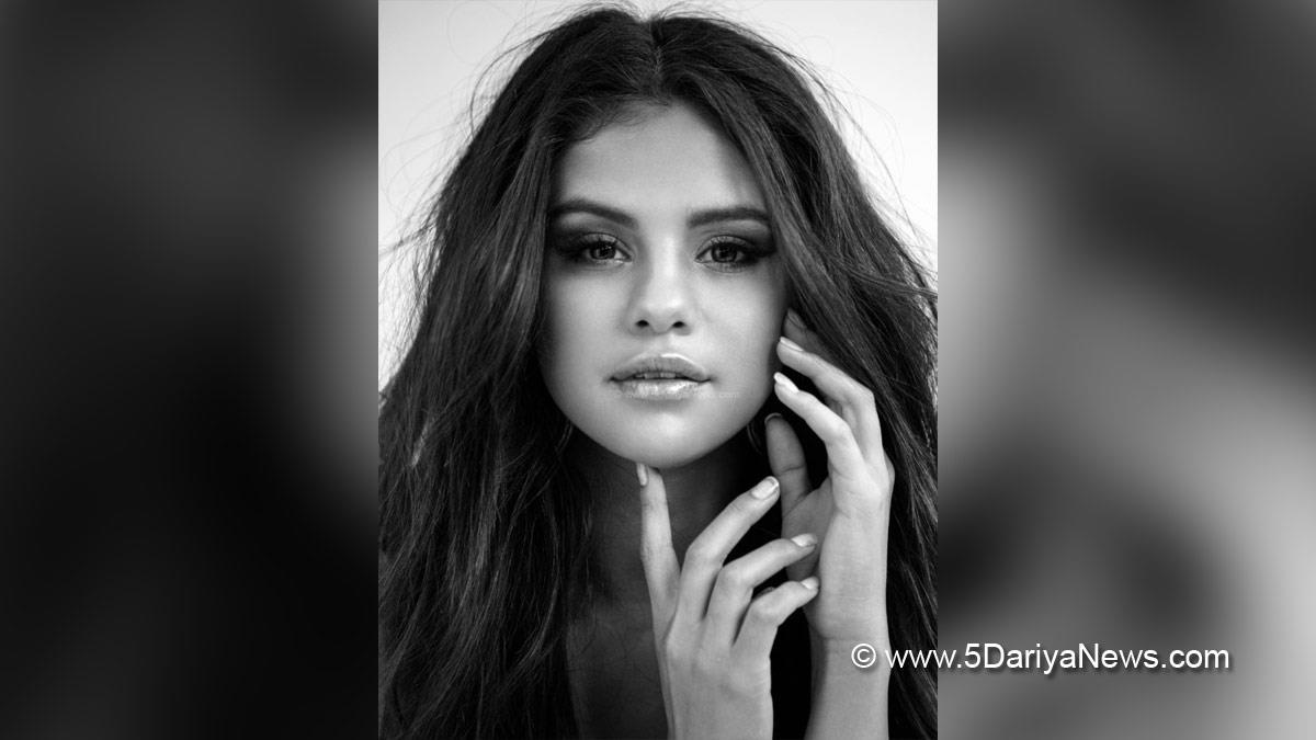 Hollywood, Los Angeles, Actress, Actor, Cinema, Movie, Music, Selena Gomez, 31 to Coffin