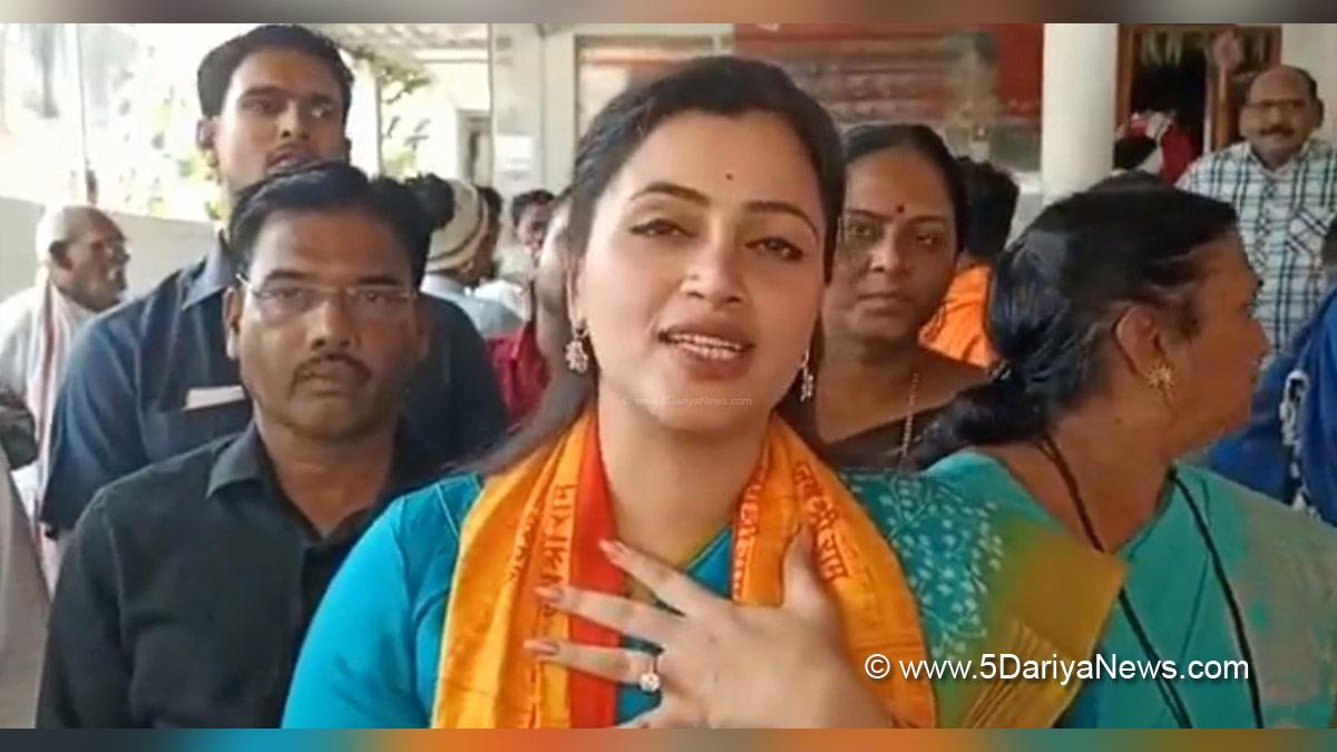Navneet Rana , Member of the Lok Sabha , Lok Sabha , Navneet Rana Bail , Hanuman Chalisa Row , Ravi Rana