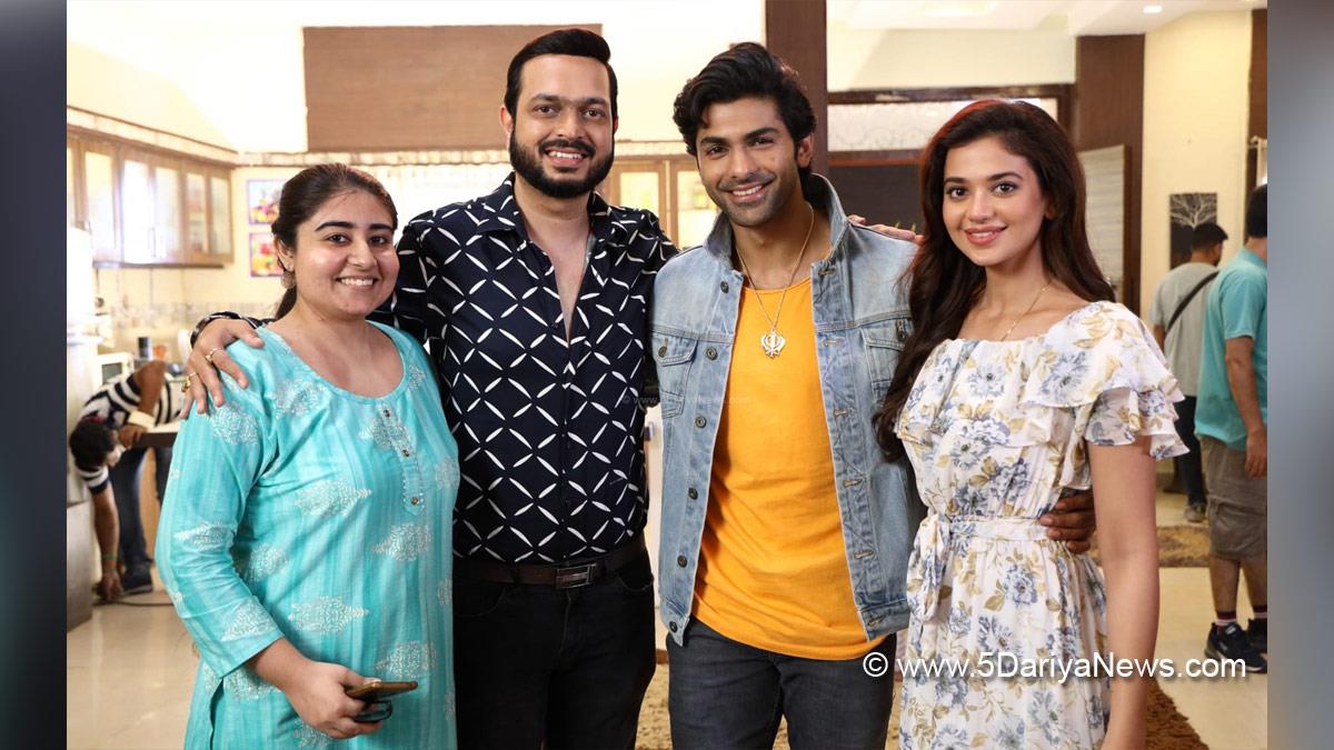 Bollywood, Entertainment, Mumbai, Actor, Actress, Cinema, Hindi Films, Movie, Mumbai News, Heroine, Mooh Mitha Karao, Taaha Shah, Shruti Sharma