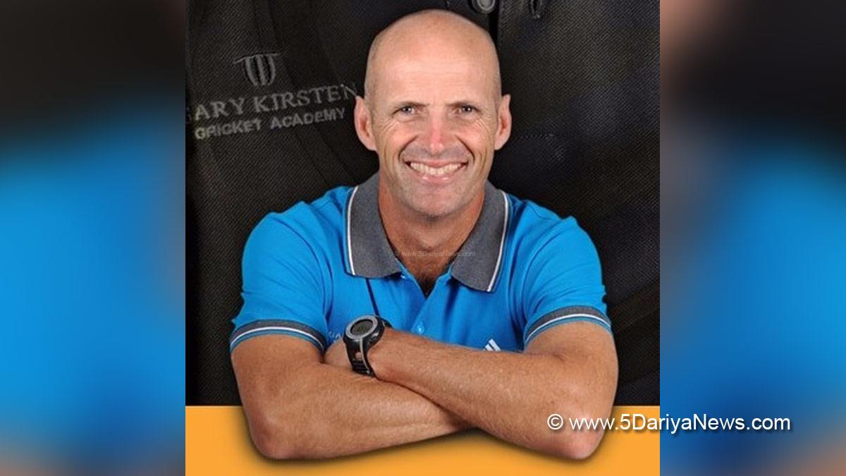 Sports News, Cricket, Cricketer, Player, Bowler, Batsman, England Cricket, Michael Vaughan, Gary Kirsten 