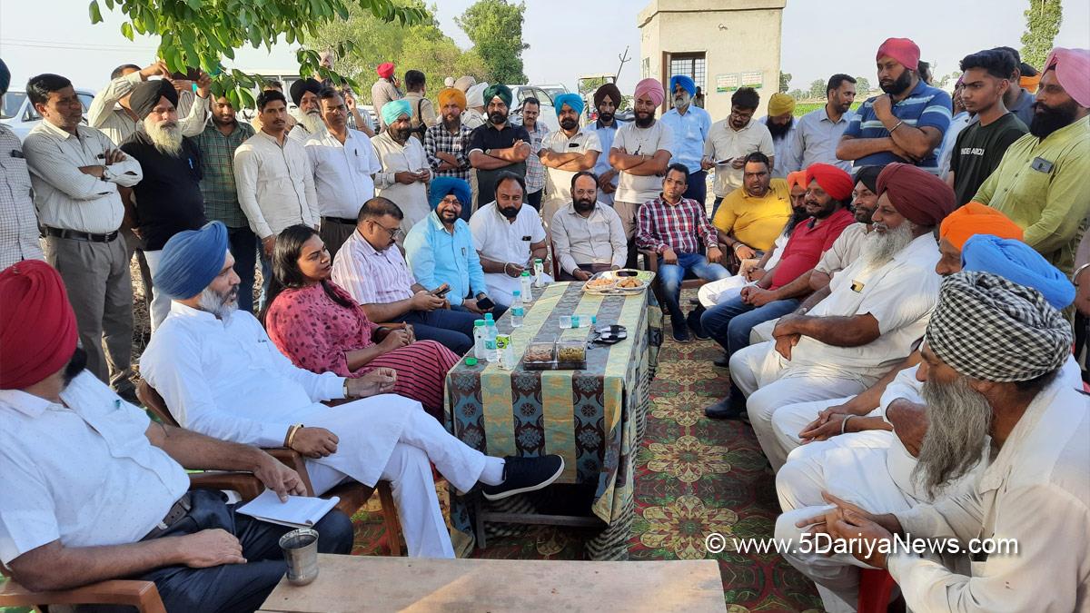 Rajneesh Kumar Dahiya, Rajneesh Dahiya,Firozpur,AAP, Aam Aadmi Party, Aam Aadmi Party Punjab, AAP Punjab, DC Ferozepur, Deputy Commissioner Ferozepur, Ferozepur, Amrit Singh