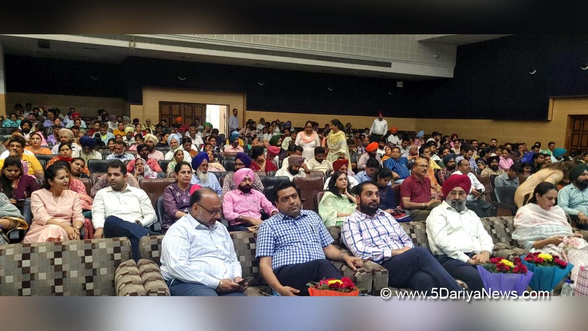 DC Mohali, Amit Talwar, Deputy Commissioner Mohali, S.A.S. Nagar, S.A.S. Nagar Mohali, Mohali, Sahibzada Ajit Singh Nagar, Garib Kalyan Sammelan