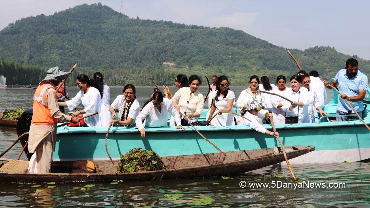 Dal Lake, Kashmir, Jammu And Kashmir, Jammu & Kashmir, Srinagar