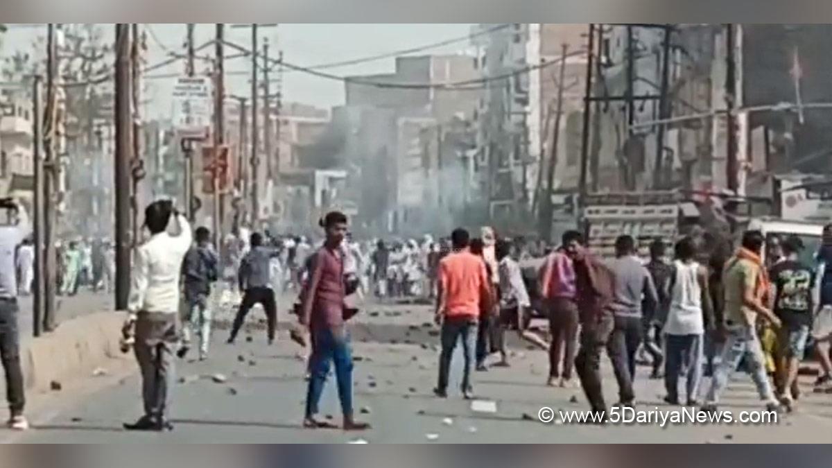 Crime News, Crime News India, Hindu, Muslim, Riots, Jumma, Muslim Stone Pelting, Stone Pelting