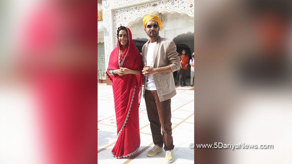 Bollywood, Entertainment, Mumbai, Actor, Actress, Cinema, Hindi Films, Movie, Mumbai News, Heroine, Nushrratt Bharuccha, Janhit Mein Jaari, Bangla Sahib Gurudwara
