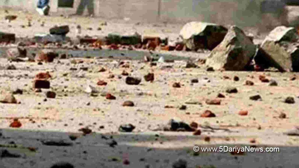 Crime News , Crime News India , Hindu , Muslim , Riots , Agra , Stone Pelting , Agra Protest 