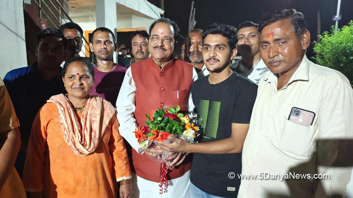 Ajay Bhatt, BJP, Bharatiya Janata Party, Haldwani, Uttarakhand, Himanshu Pandey, Combined Defence Services, CDS