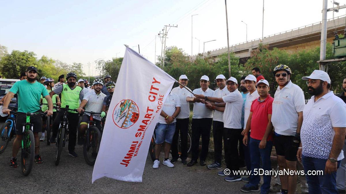 DDC Jammu, Ramesh Kumar, Divisional Commissioner Jammu, Jammu, Kashmir, Jammu And Kashmir, Jammu & Kashmir, World Bicycle Day, Chandar Mohan Gupta