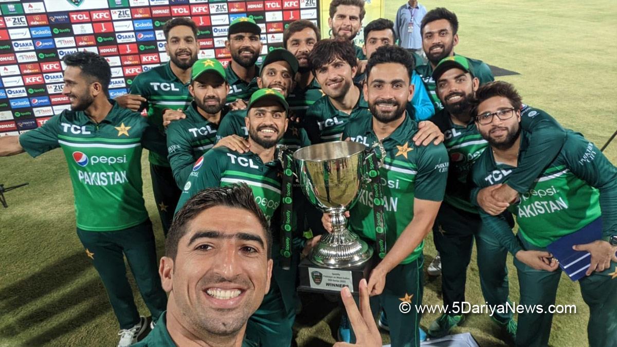 Sports News, Cricket, Cricketer, Player, Bowler, Batsman, Pakistan, ICC ODI Rankings 