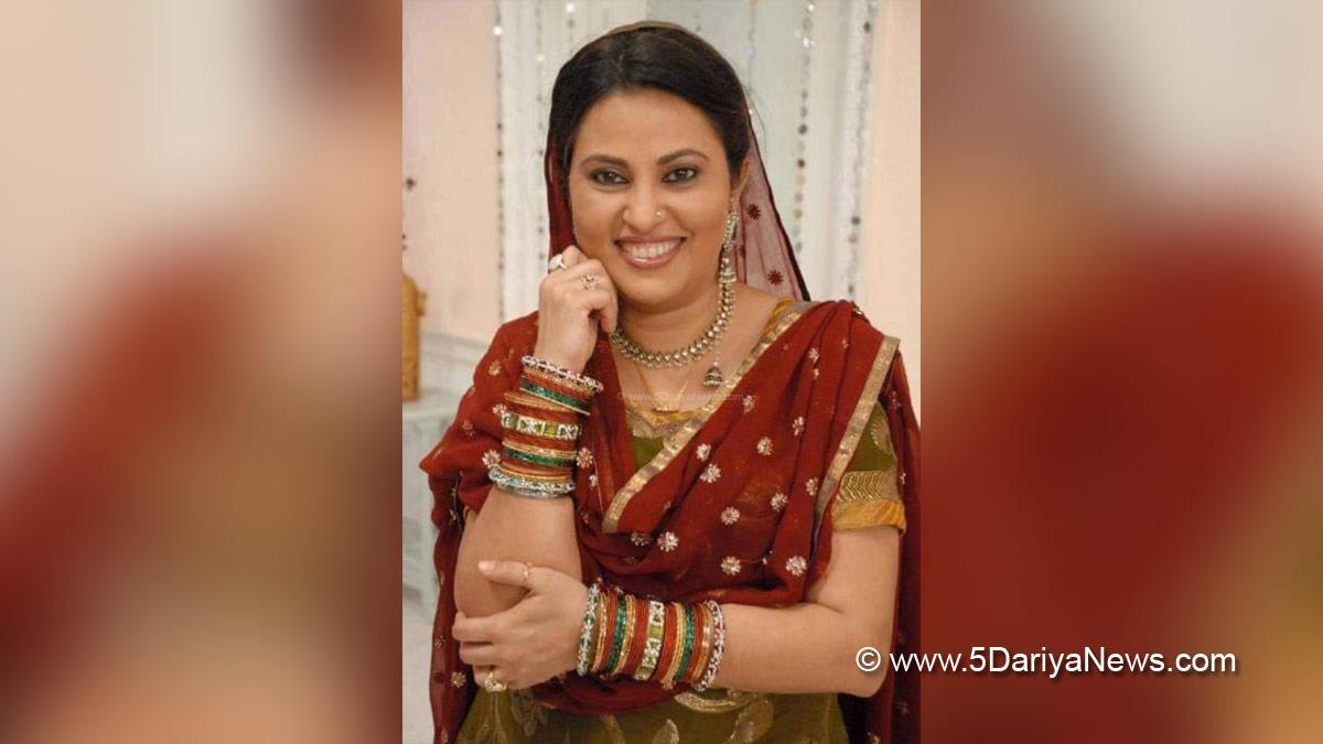 Bollywood, Entertainment, Mumbai, Actor, Actress, Cinema, Hindi Films, Movie, Mumbai News, Heroine, Nilu Kohli, Court Kachehri