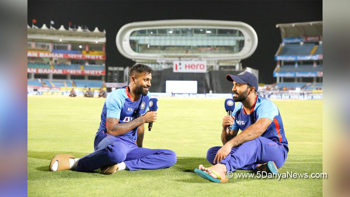 Sports News, Cricket, Cricketer, Player, Bowler, Batsman, Dinesh Karthik