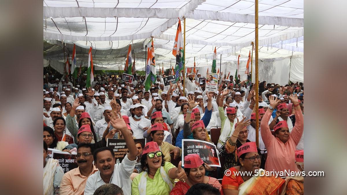 Protest, Agitation, Demonstration, Strike, Congress, Congress ED March, Enforcement Directorate, ED, Rahul Gandhi, Sonia Gandhi, National Herald Case, New Delhi, Rajiv Chowk