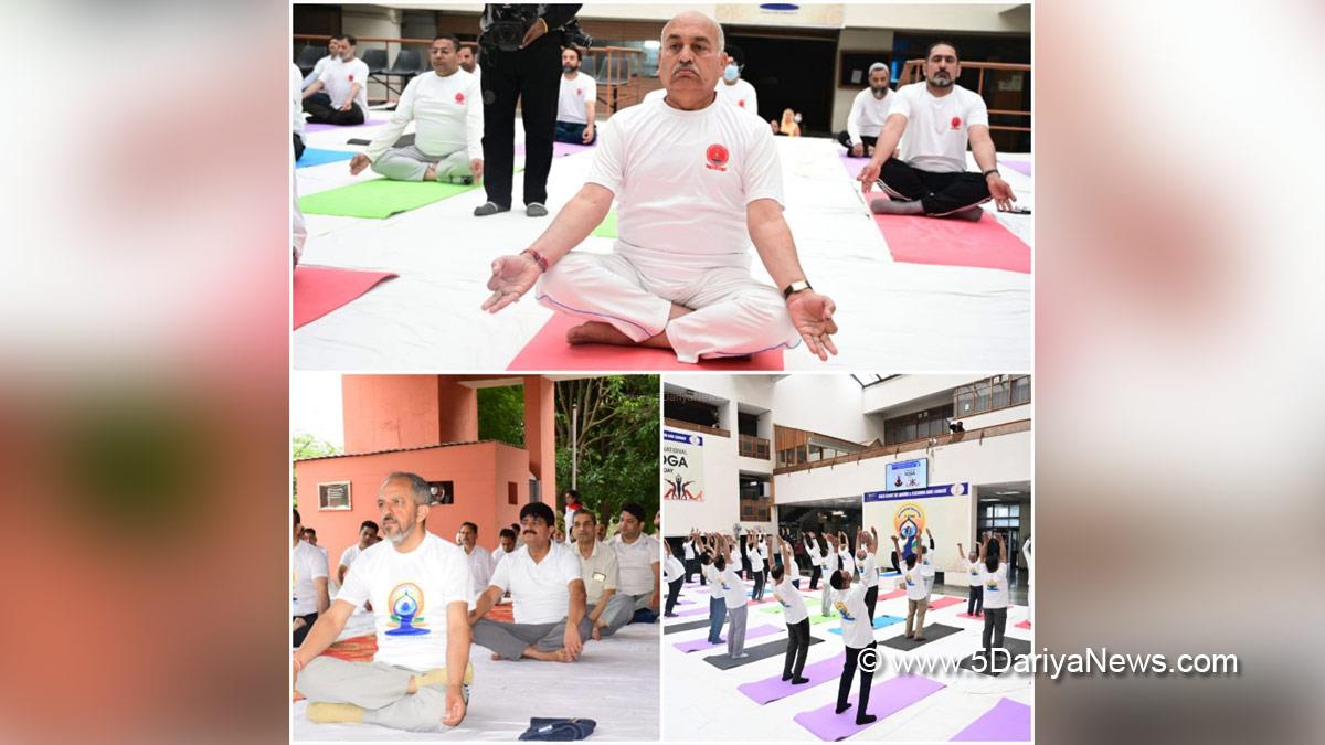 Judiciary, Jammu And Kashmir, Jammu & Kashmir, Chief Justice High Court of Jammu & Kashmir and Ladakh, Justice Pankaj Mithal,8th International Day of Yoga, International Yoga Day, Yoga Day, Yoga Day 2022, Benefits Of Yoga, Yoga Benefits, International Yoga Day 2022, International Day of Yoga Day, Yoga