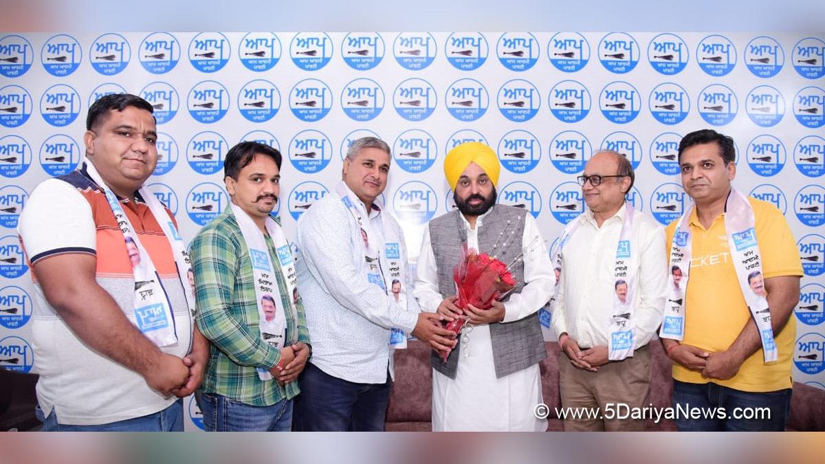Bhagwant Mann, AAP, Aam Aadmi Party, Aam Aadmi Party Punjab, AAP Punjab, Government of Punjab, Punjab Government, Punjab, Chief Minister Of Punjab, Sandeep Garg, Rajneesh, Dhuri, Aman Garg Garg, President Aggarwal Sabha Dhuri Sandeep Goyal