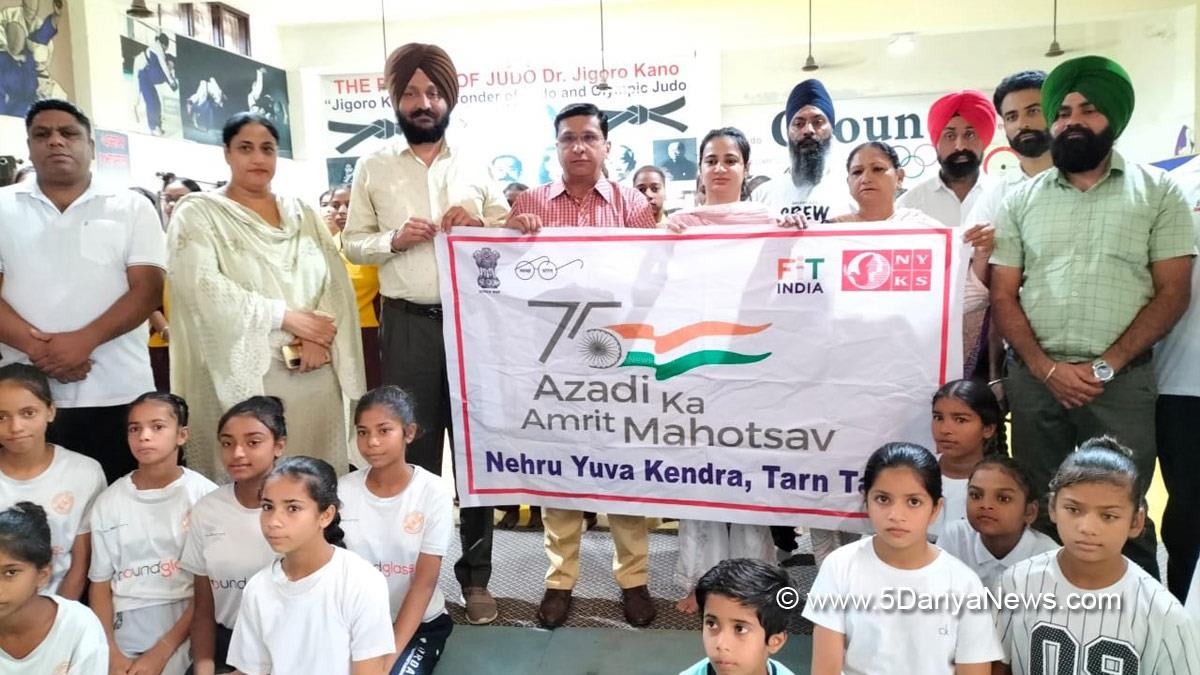 Azadi Ka Amrit Mahotsav, 75th Anniversary of Indian Independence, 75th years of Independence, International Yoga Day, Yoga Day, Yoga Day 2022, Benefits Of Yoga, Yoga Benefits, International Yoga Day 2022, International Day of Yoga Day, Yoga