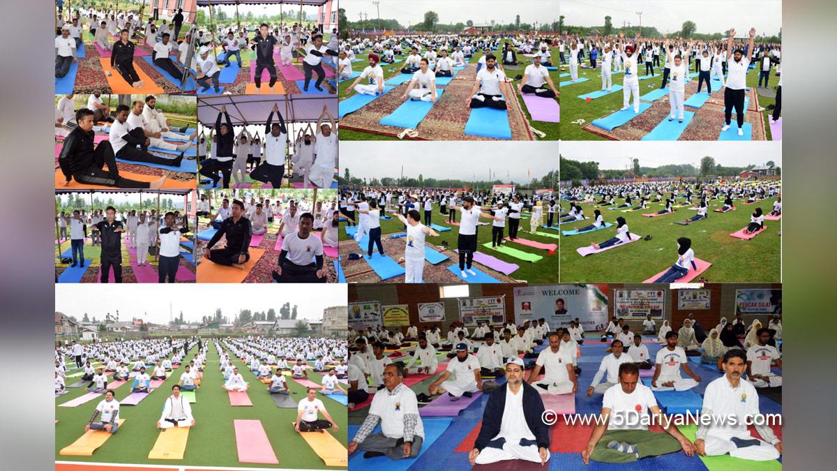 DDC Baramulla, Deputy Commissioner Baramulla, Dr. Syed Sehrish Asgar, Baramulla, Kashmir, Jammu And Kashmir, Jammu & Kashmir, International Yoga Day 2022, International Yoga Day 2022 Date, International Yoga Day, Yoga Day, Yoga Day 2022, Benefits Of Yoga, Yoga Benefits, International Yoga Day 2022 Theme, Why Is Yoga Day Celebrated, Yoga