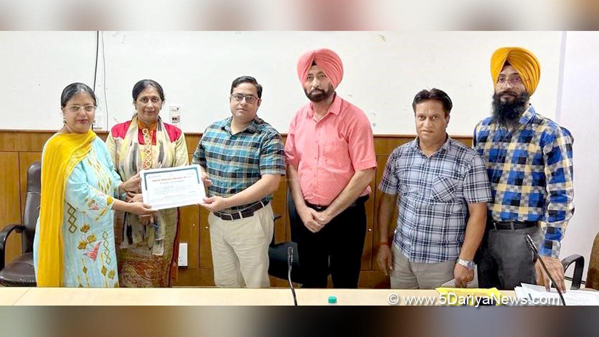 DC Kapurthala, Vishesh Sarangal, Deputy Commissioner Kapurthala, Kapurthala, Swachh vidyalaya Purskar-2022