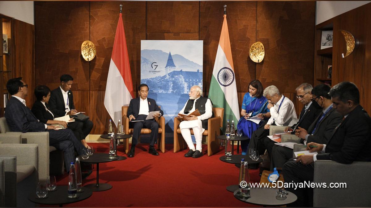 Narendra Modi, Modi, BJP, Bharatiya Janata Party, Prime Minister of India, Prime Minister, Narendra Damodardas Modi, H.E. Mr. Joko Widodo, Indonesia, Germany, G 7 Summit