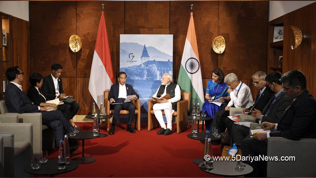 Narendra Modi, Modi, BJP, Bharatiya Janata Party, Prime Minister of India, Prime Minister, Narendra Damodardas Modi, H.E. Mr. Joko Widodo, Indonesia, Germany, G 7 Summit