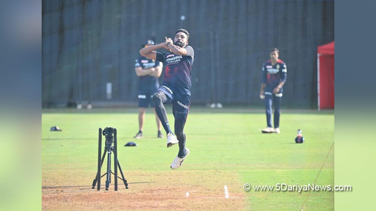 Sports News, Cricket, Cricketer, Player, Bowler, Batsman, Mohammed Siraj, Royal Challengers Bangalore, RCB, Mike Hesson