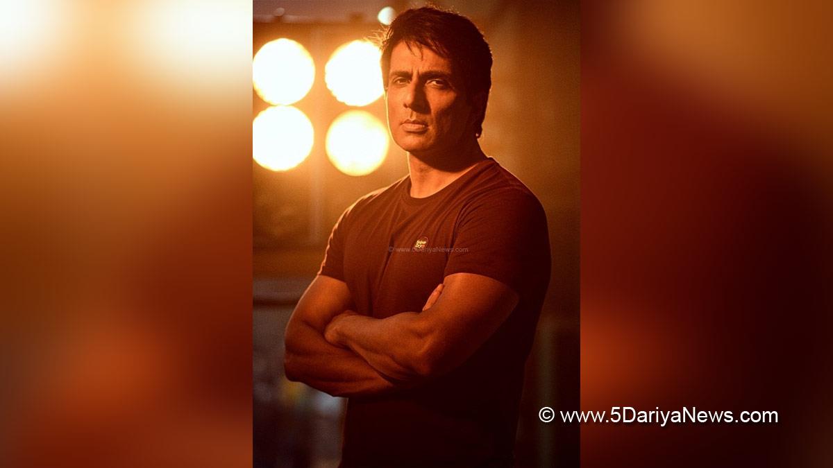Sonu Sood, Bollywood, Entertainment, Mumbai, Actor, Cinema, Hindi Films, Movie, Mumbai News, Tv, MTV, MTV Roadies, Roadies Journey to South Africa, Mumbai Police