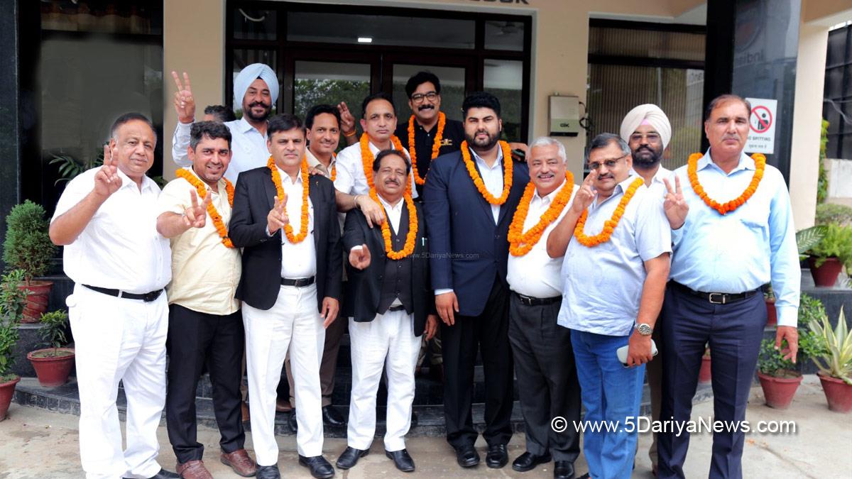 Punjab Haryana Bar Council, Suvir Sidhu, Bar Council of India, Haryana Advocate General Baldev Raj Mahajan