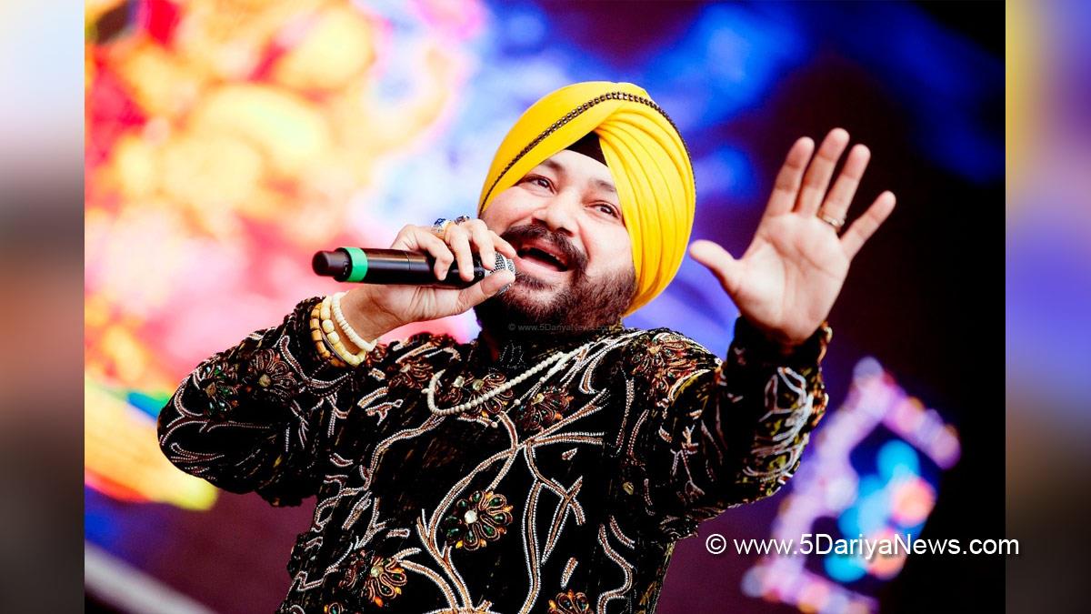 Daler Mehndi, Daler Mehndi Arrest, Daler Mehndi Human Trafficking Case, Daler Mehndi Arrested, Pigeon Pelting Music Bands, Daler Mehndi Arrest News, Daler Mehndi Arrest Reason, Singer Daler Mehndi News