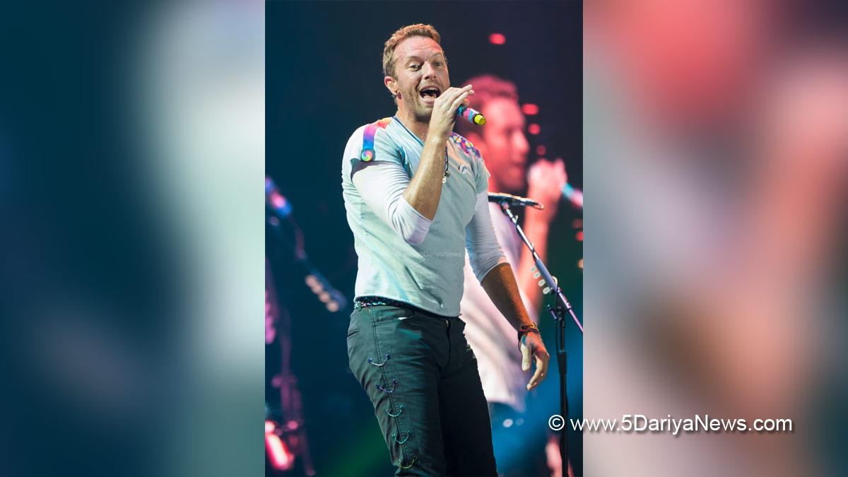 Music, Entertainment, Los Angeles, Singer, Song, Chris Martin, Lizzo, Yellow, hook up song