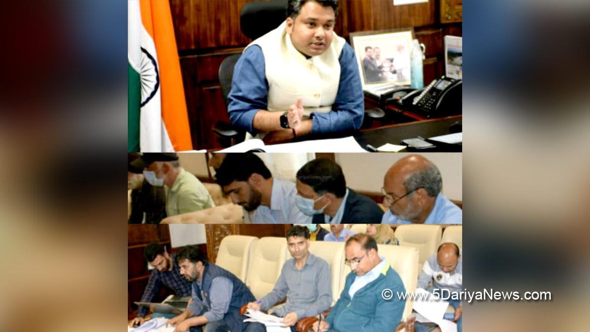 Anantnag, DDC Anantnag, Deputy Commissioner, Dr Piyush Singla, Dr Piyush Singla, Kashmir, Jammu And Kashmir, Jammu & Kashmir, Har Ghar Tiranga, Azadi Ka Amrit Mahotsav, 75th Anniversary of Indian Independence, 75th years of Independence, Kashmir, Jammu And Kashmir, Jammu & Kashmir, Kashmir Valley