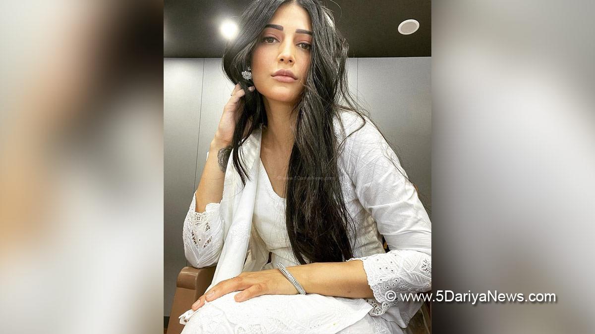 Shruti Haasan, Bollywood, Entertainment, Mumbai, Actress, Cinema, Hindi Films, Movie, Mumbai News, Heroine