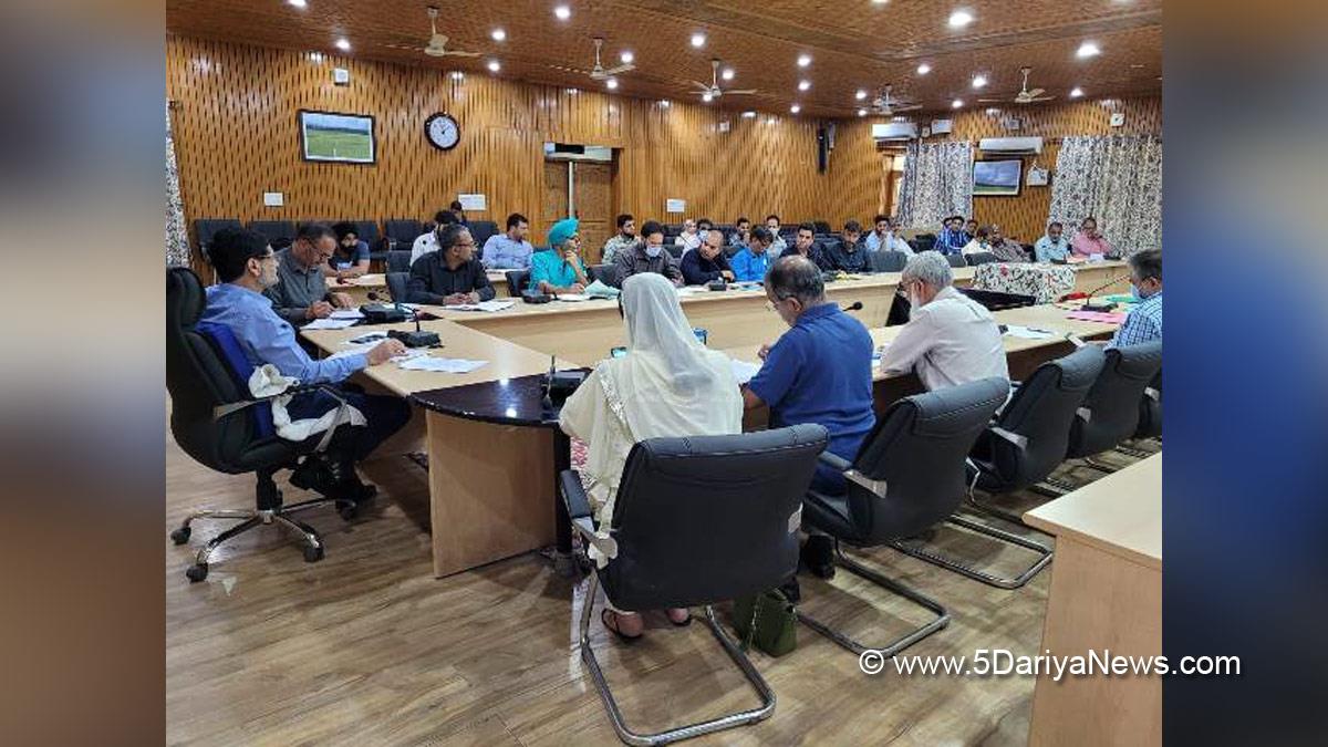 Budgam, Deputy Commissioner Budgam, DC Budgam, Shahbaz Ahmad Mirza, Kashmir, Jammu And Kashmir, Jammu & Kashmir