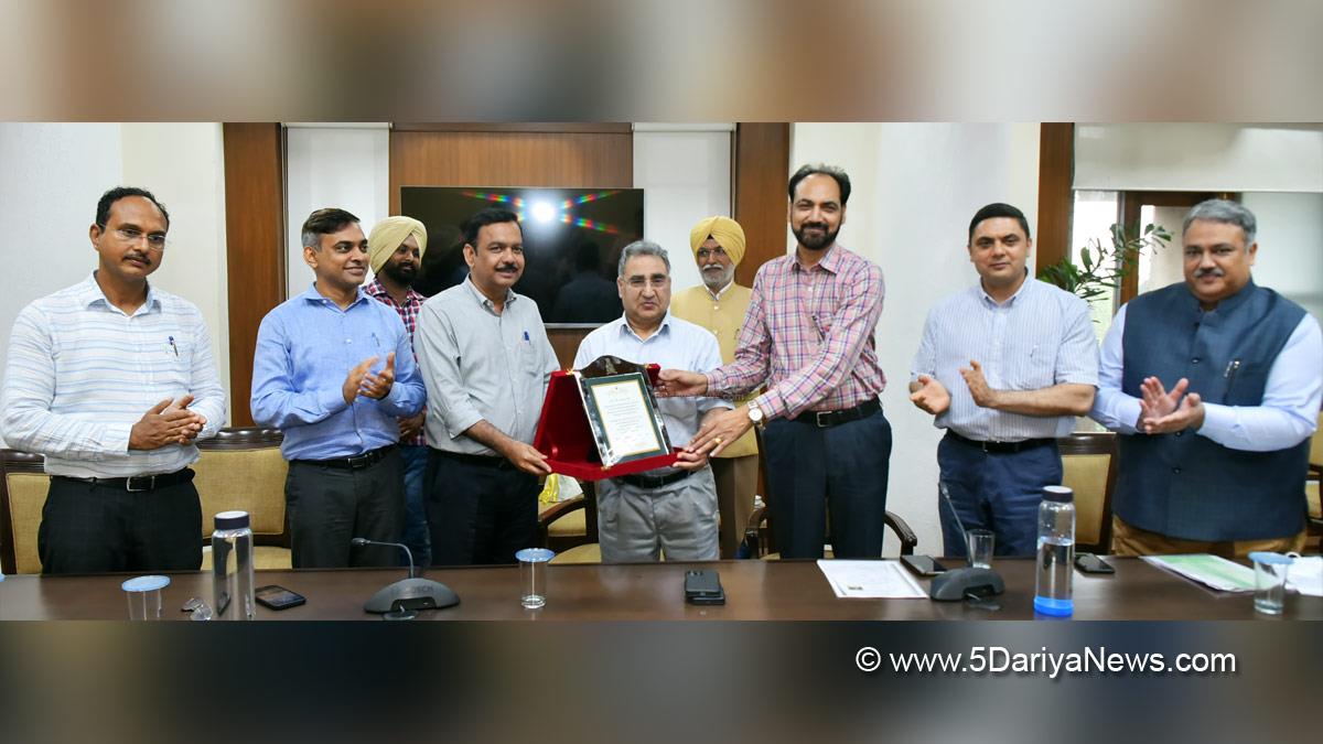 Hussan Lal, Punjab IAS officer, Chandigarh, Punjab Admin