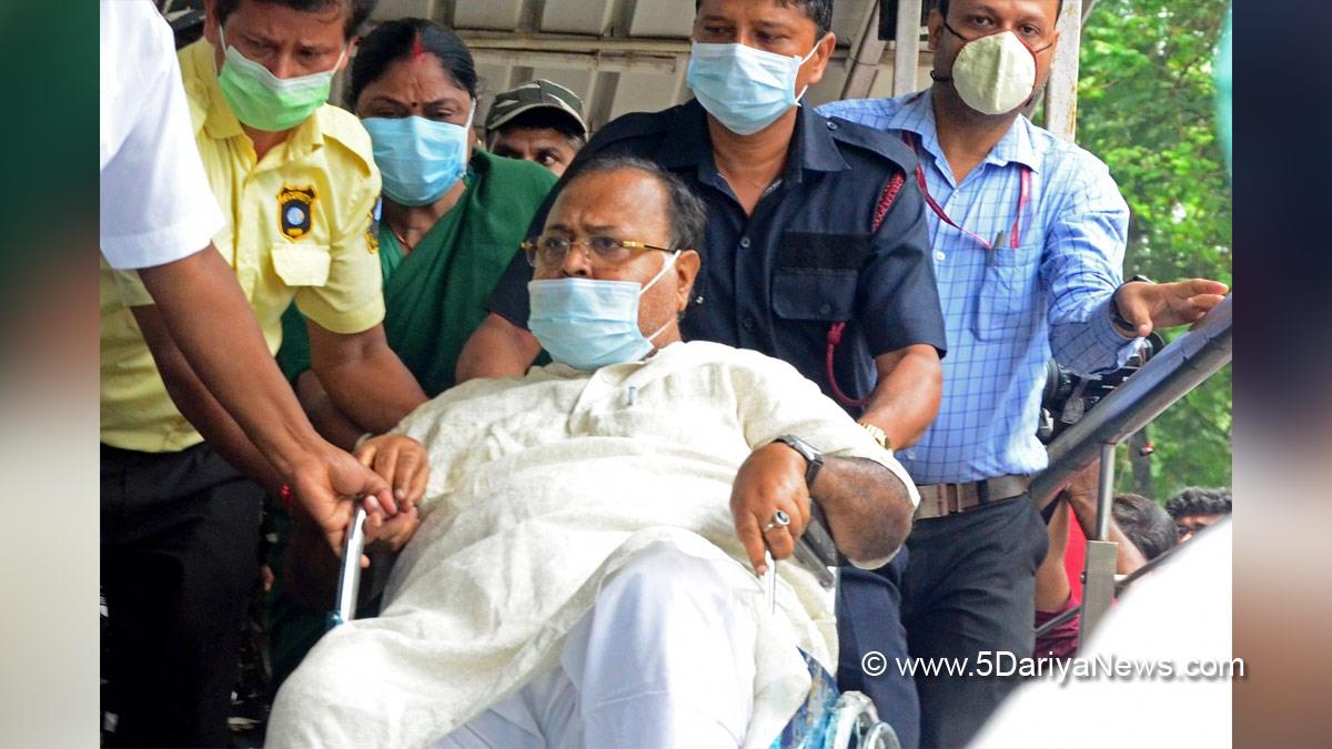 Partha Chatterjee Latest News, West Bengal Latest News, Enforcement Directorate, Enforcement Directorate Raid, ED, ED Raid, ED Raid Partha Chatterjee, Partha Chatterjee ED