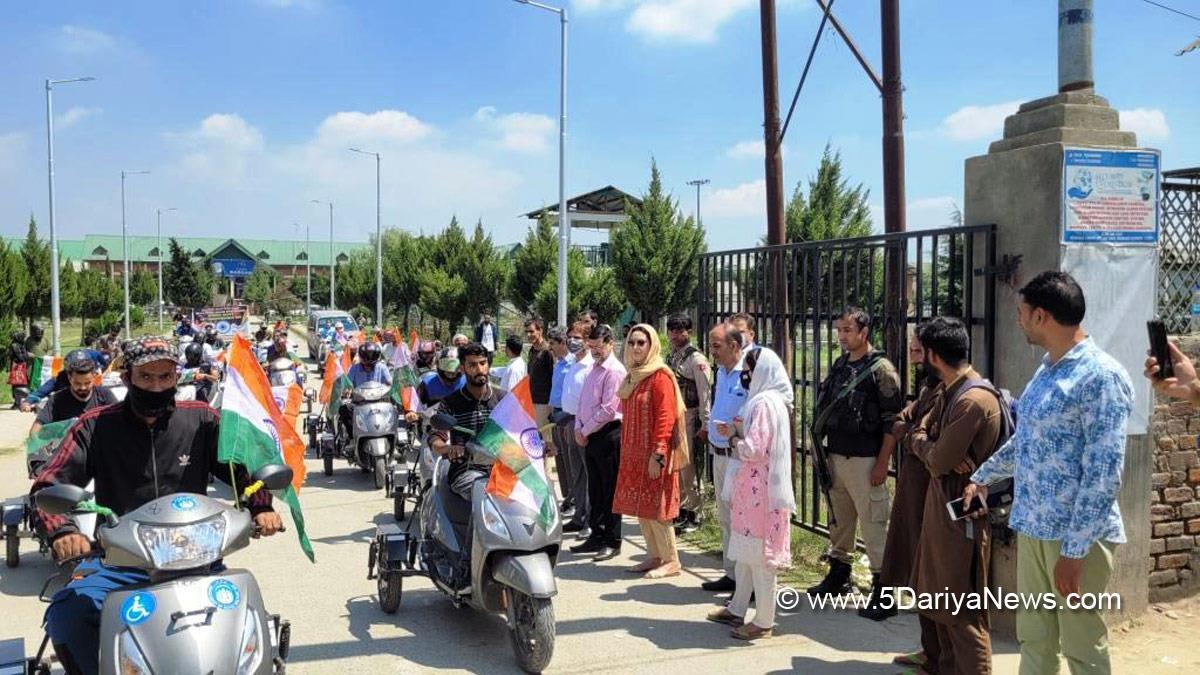 Azadi Ka Amrit Mahotsav, 75th Anniversary of Indian Independence, 75th years of Independence, Har ghar Tiranga, Kashmir, Jammu And Kashmir, Jammu & Kashmir, Kashmir Valley, Budgam, Deputy Commissioner Budgam, DC Budgam, Shahbaz Ahmad Mirza