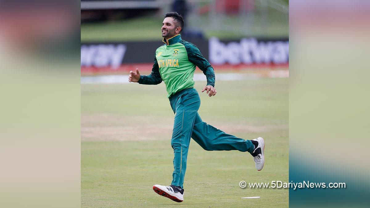 Sports News, Cricket, Cricketer, Player, Bowler, Batsman, Keshav Maharaj, Ayabonga Khaka, CSA Awards
