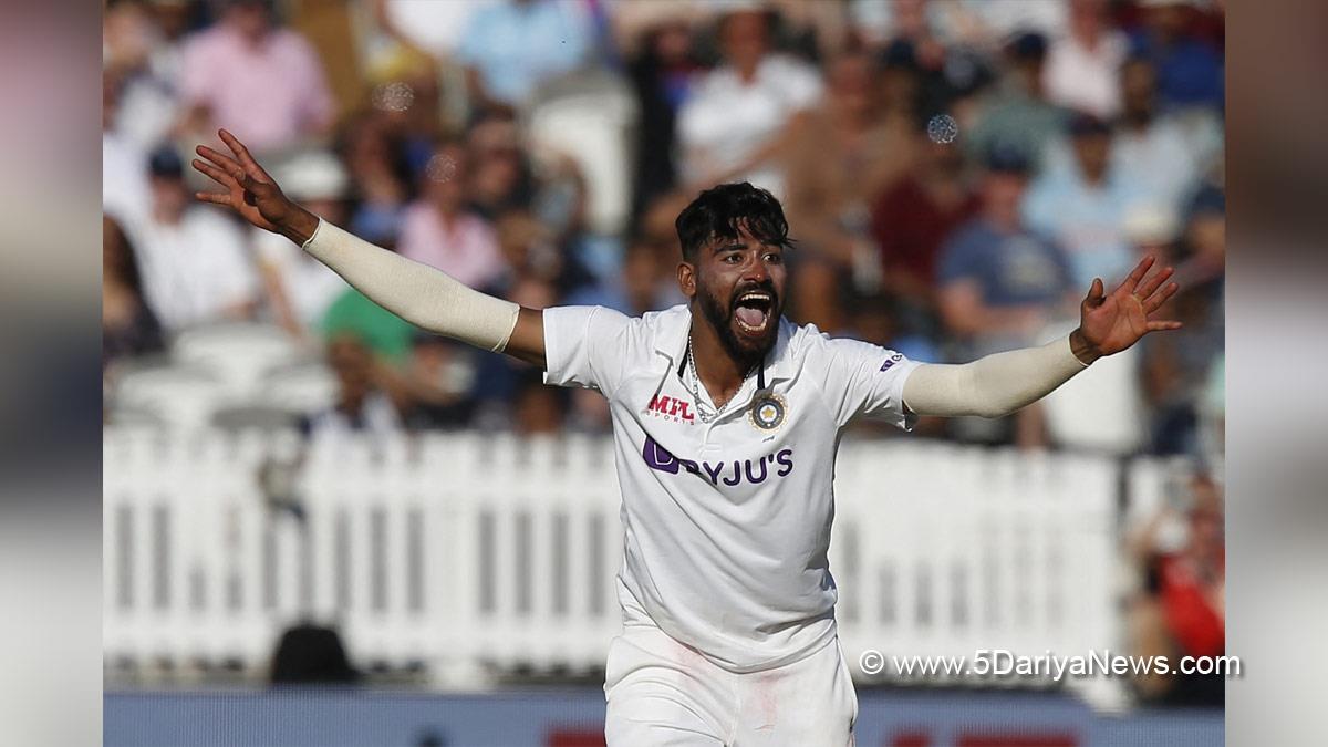Sports News, Cricket, Cricketer, Player, Bowler, Batsman, Warwickshire, Mohammed Siraj, County Championship