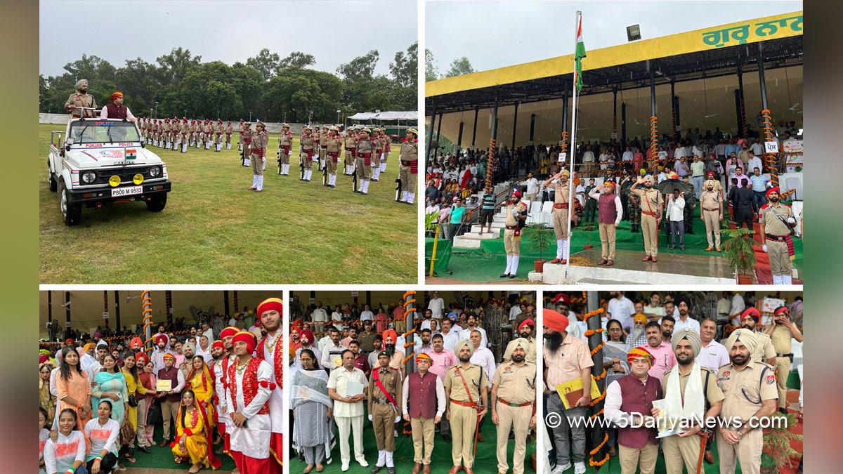 DC Kapurthala, Vishesh Sarangal, Deputy Commissioner Kapurthala, Kapurthala, Azadi Ka Amrit Mahotsav, 75th Anniversary of Indian Independence, 75th years of Independence, Har Ghar Tiranga